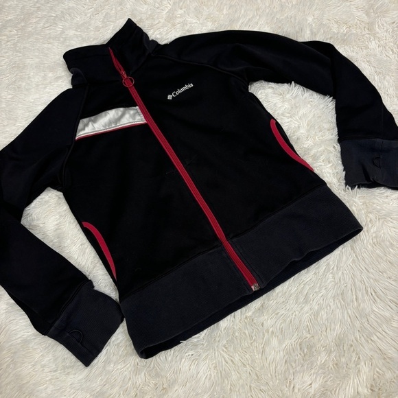 Columbia Women's Black and Red Ski Jacket - Picture 11 of 11